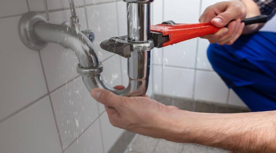 Expert burst pipe repair services in Rolling Prairie, IN